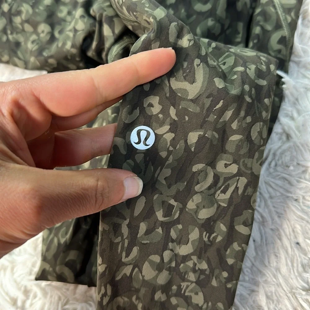 Lululemon Base Pace High-Rise Crop 23